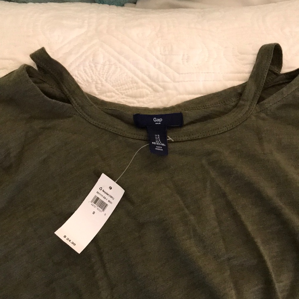 GAP Long Sleeved Top
